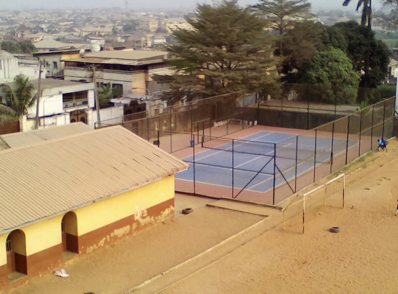 Monaliza Tennis Club court
